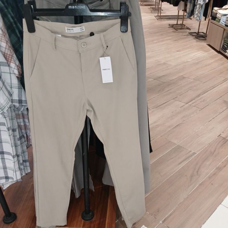 CELANA CHINOS KHAKI MANZONE