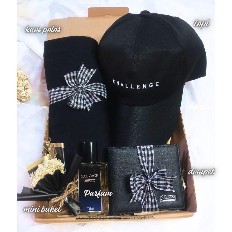 Hampers Kaos Murah | Hampers Cowok | Kado Ulang Tahun Cowok | Gift Box Kaos Topi Dompet Parfum | Kad