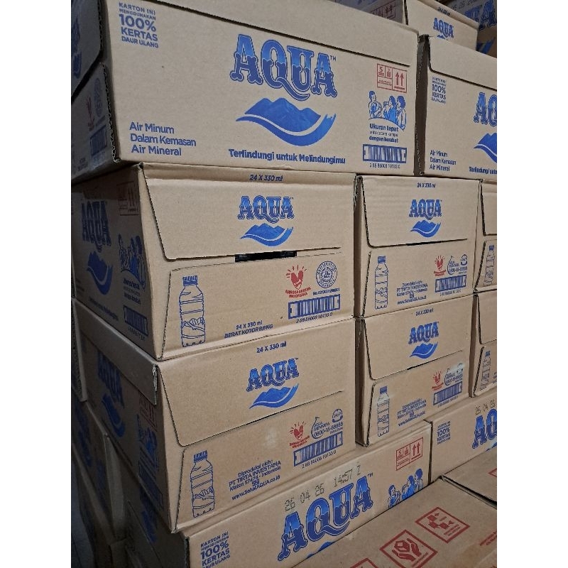 

AQUA 330 ml isi 24 botol