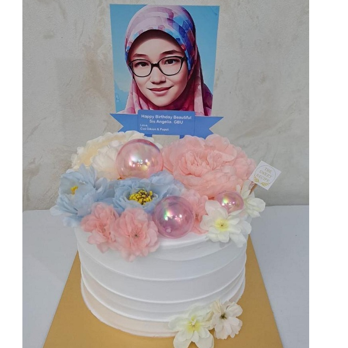 

Cake Bunga Pink & Putih
