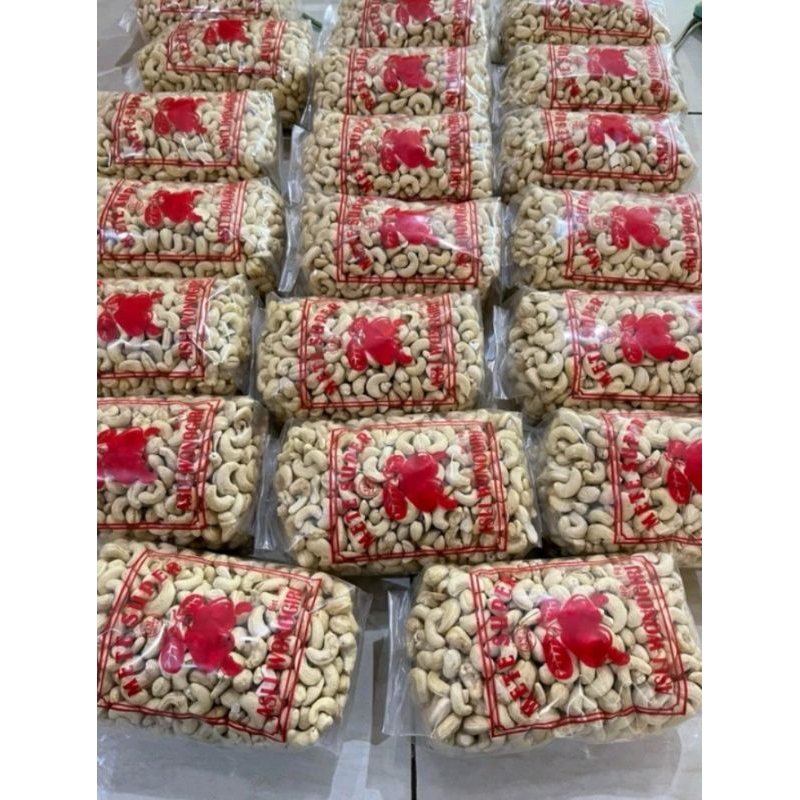

Kacang Mede Mentah Enak Mantab Asli Wonogiri