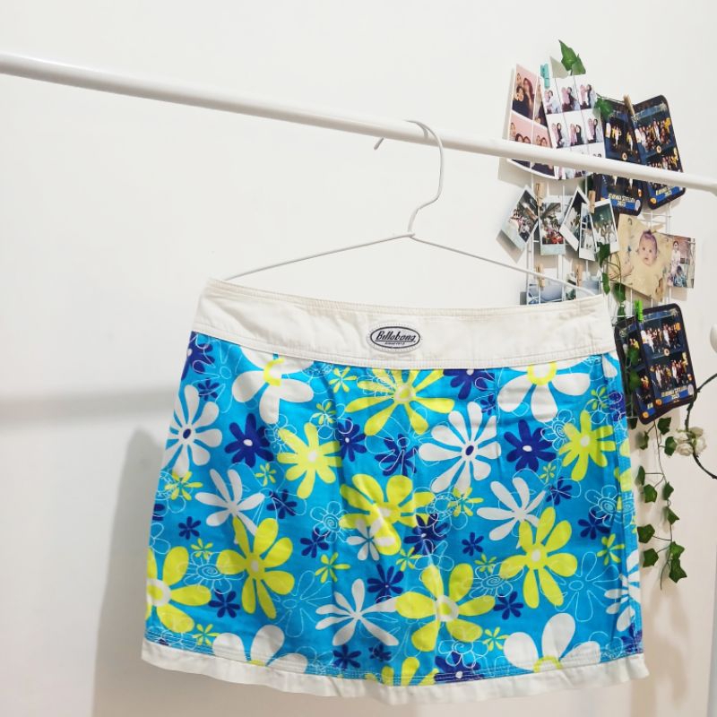 Preloved: billabong mini skirt