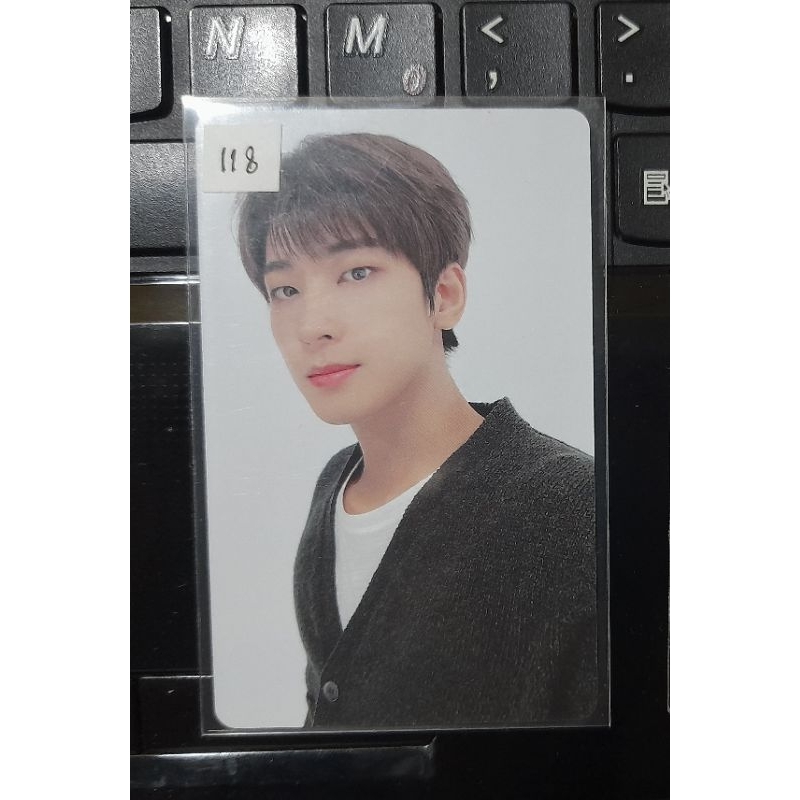 SEVENTEEN PHOTOCARD WONWOO SEASON GREETING 2022 KOR VER