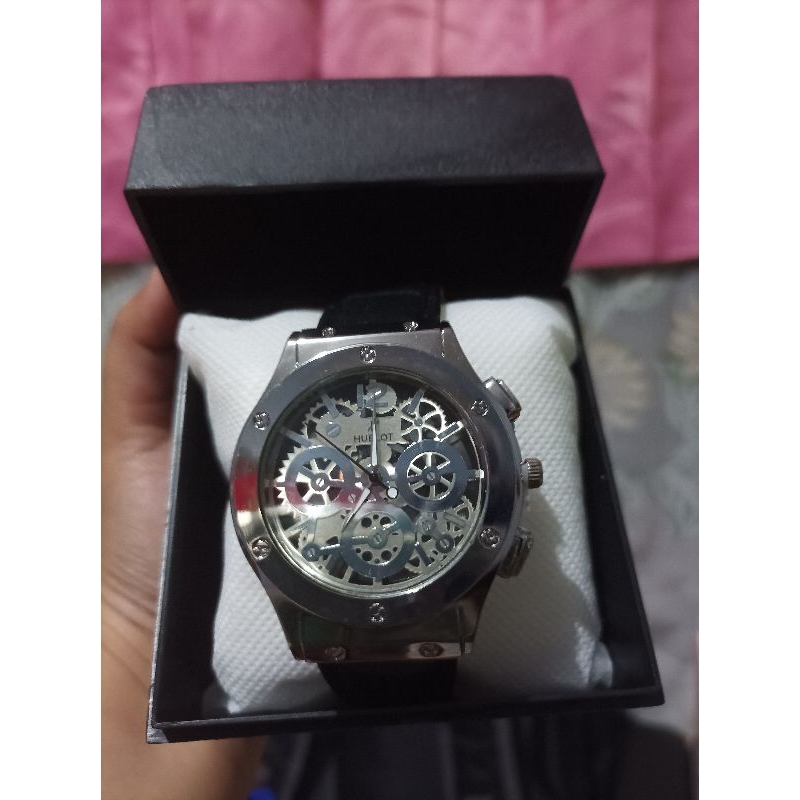 Hublot jam tangan