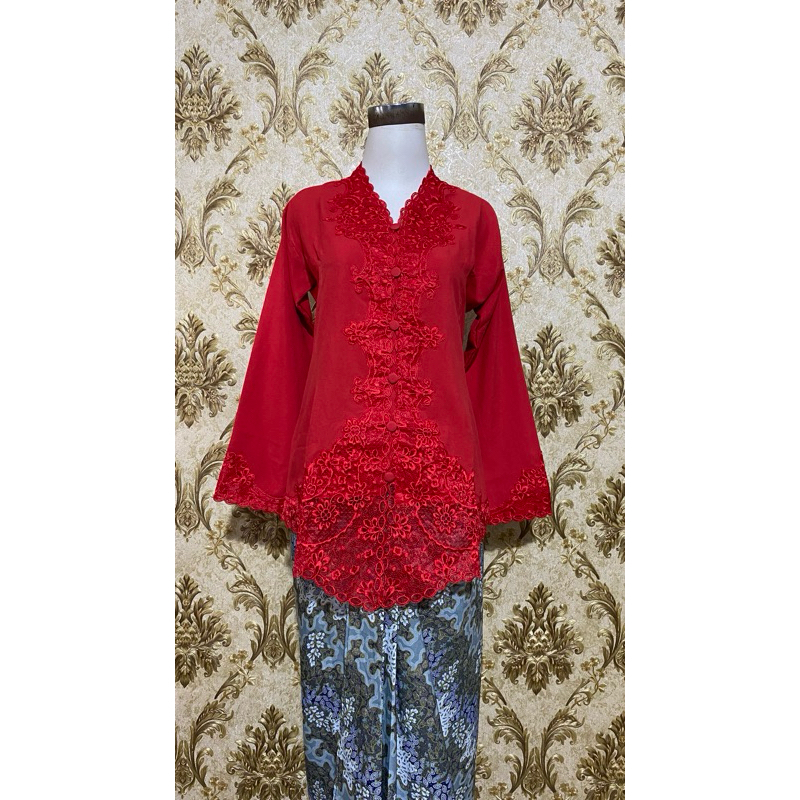 KEBAYA ENCIM MERAH/PUTIH