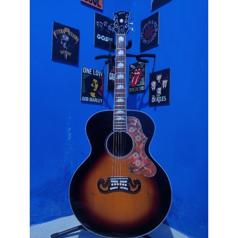 Gibson J200 custom
