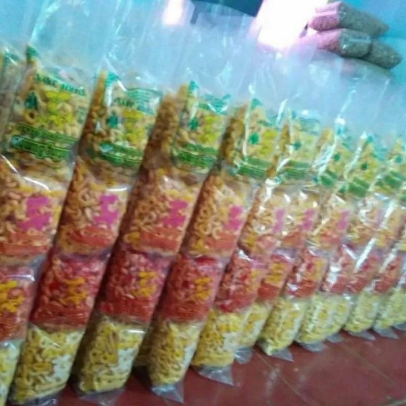 

Lanting Aneka Rasa 4 Varian Rasa || 1 Bal isi 20 Bungkus