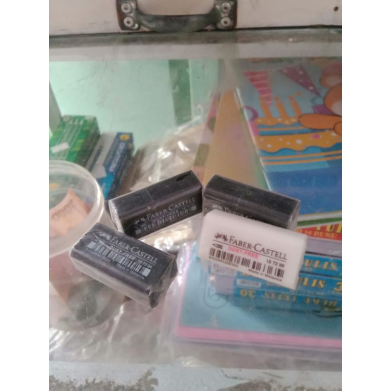 

penghapus Faber-Castell