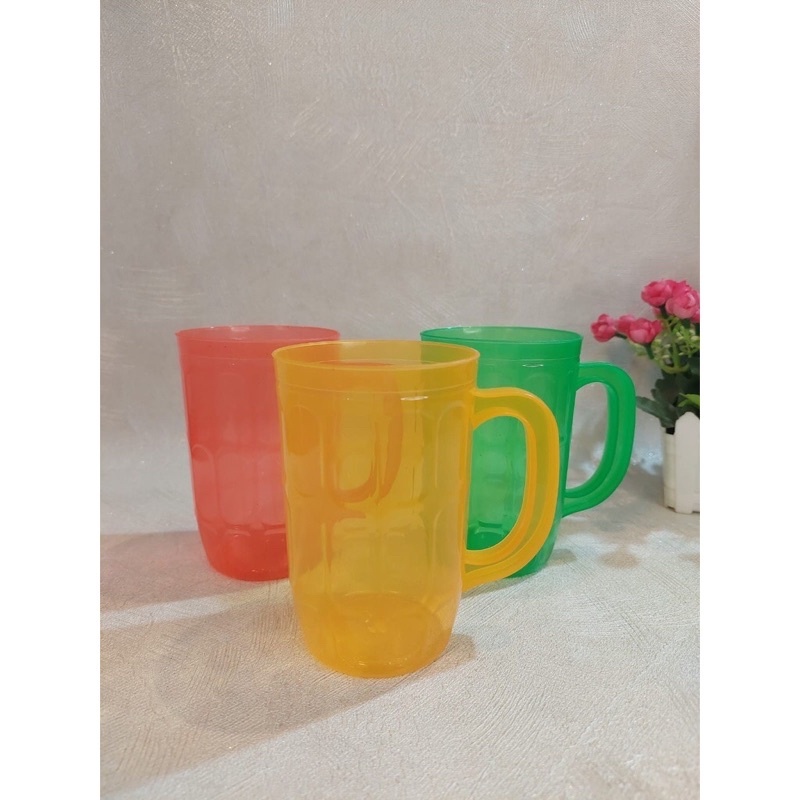 Gelas Plastik | Cangkir Plastik Warna Gagang Plastik