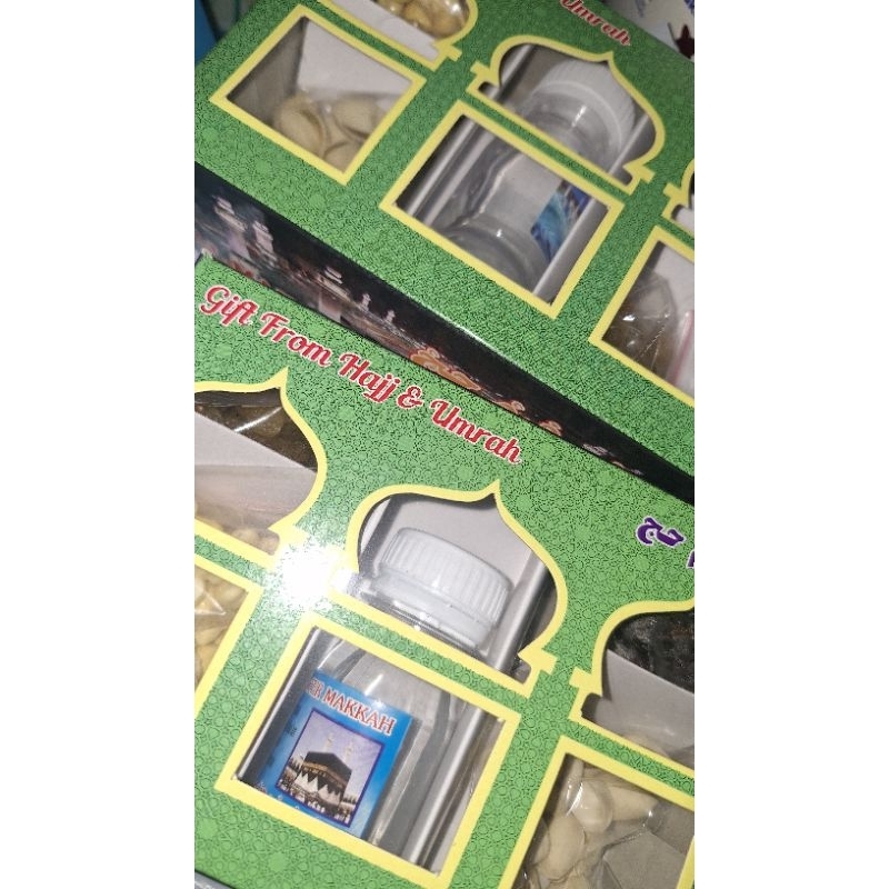 

1 paket gift from haji & umroh