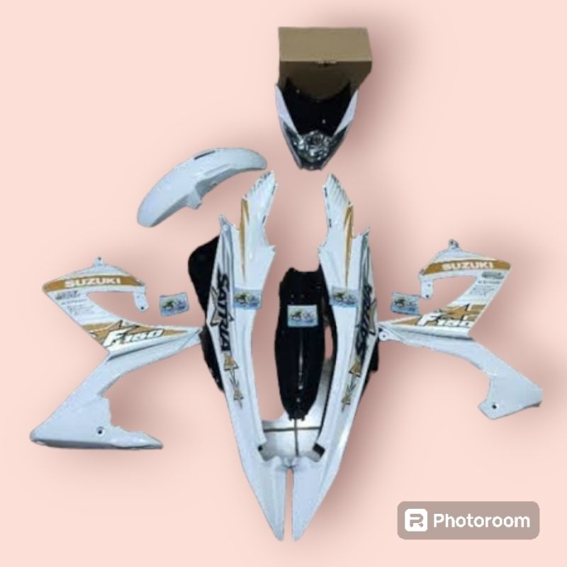 BODY HALUS SATRIA FU FACELIFT PUTIH HITAM