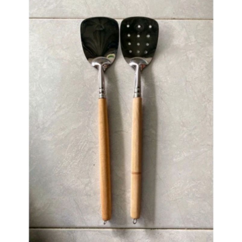 SPATULA BERLUBANG / SUTIL BERLUBANG / SUTIL STAINLESS / SOTIL MURAH sepatula setenlis gagang kayu