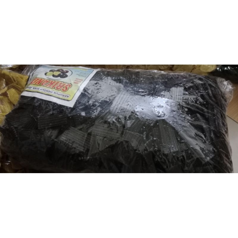 

Kerupuk mentah Jengkol/ Srikandi/ 500 gram/ 5000 gram ( se ball)