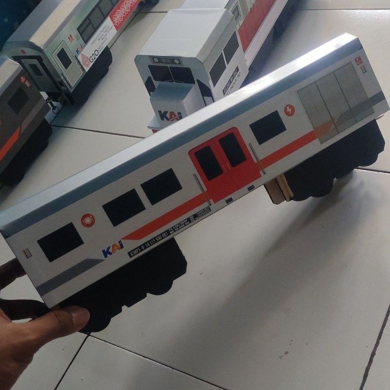 Gerbong KMP3 Kereta Makan Pembanngkit Klas Bisnis dan Ekonomi New Generation - Miniatur Kereta Api K