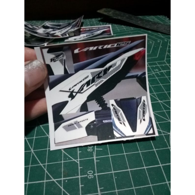 striping/stiker miniatur vario