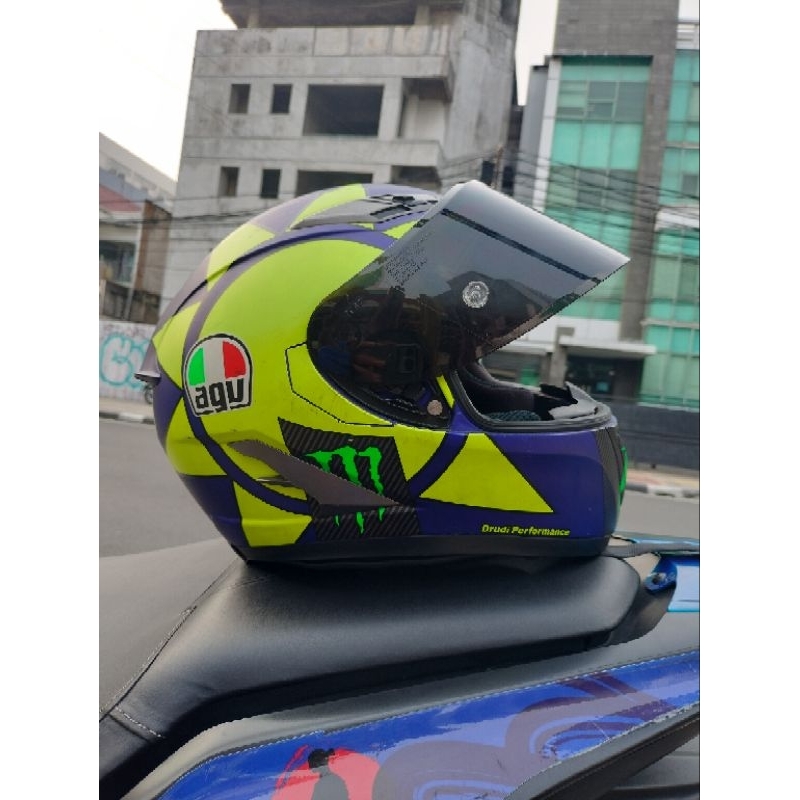 Helm seken KYT Falcon Repaint Rossi 46 monster helm full face M