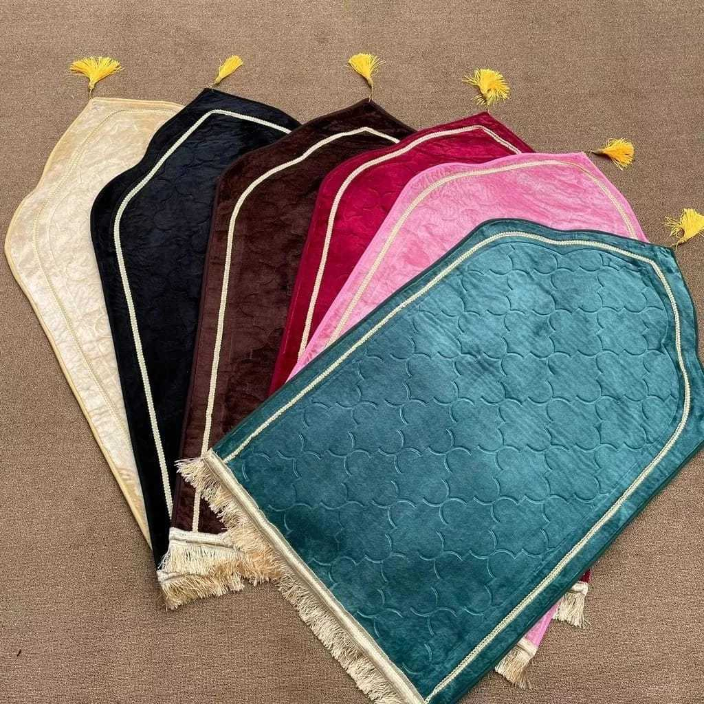 SAJADAH KUBAH PREMIUM TURKI UKURAN 70 X 110 CM MEWAH DAN ELEGAN