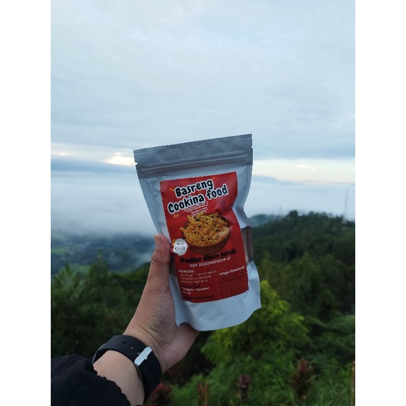 

Basreng stik premium pedas daun jeruk