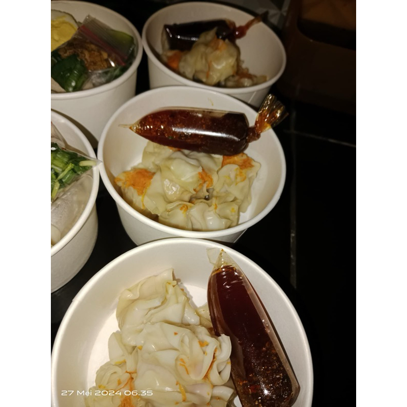 

pangsit kuah pedas dower