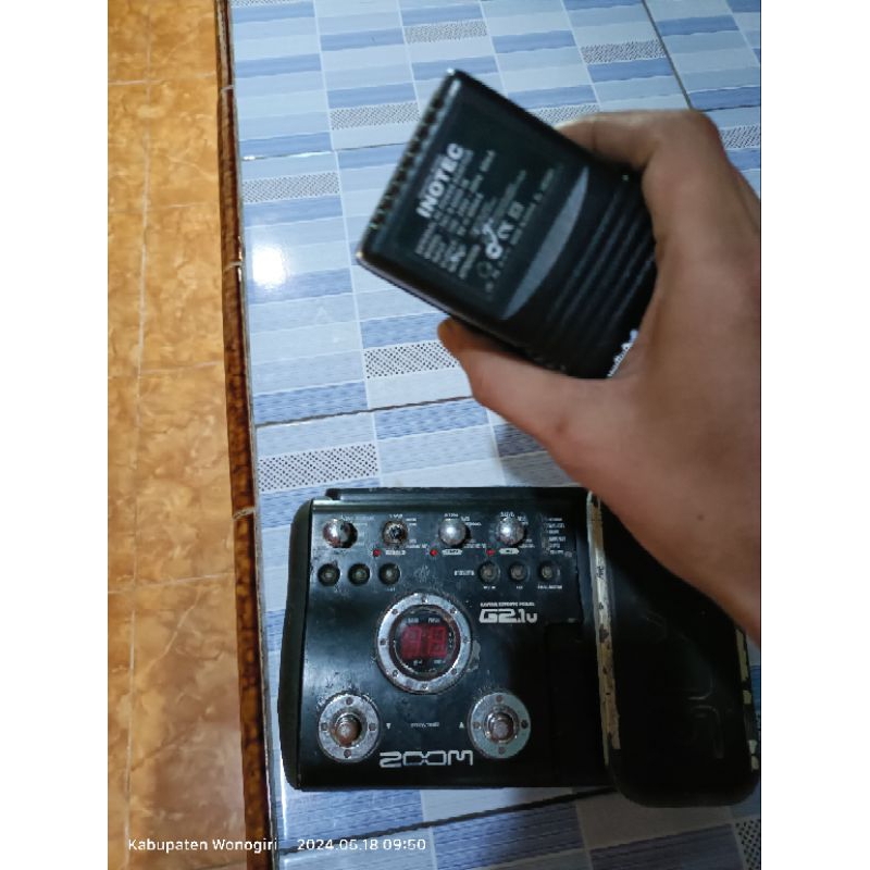 EFEK GITAR ZOOM G2.1u