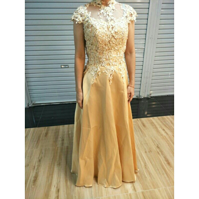 Gaun Pesta Gold Preloved