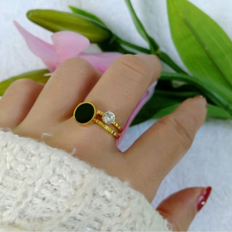 cincin set 2 titanium wanita model simpel