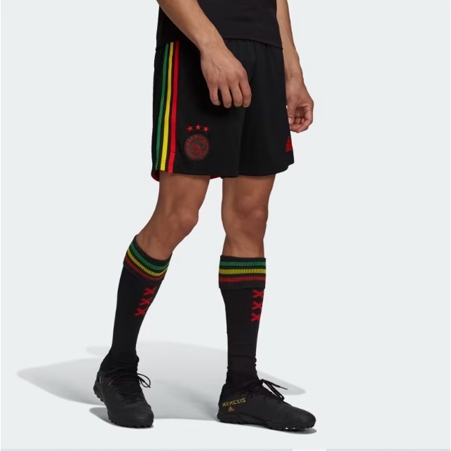 BONANZA CELANA BOLA CELANA FUTSAL CELANA AJAX BOB MARLEY CELANA RASTA CELANA PANTAI CELANA OLAHRAGA