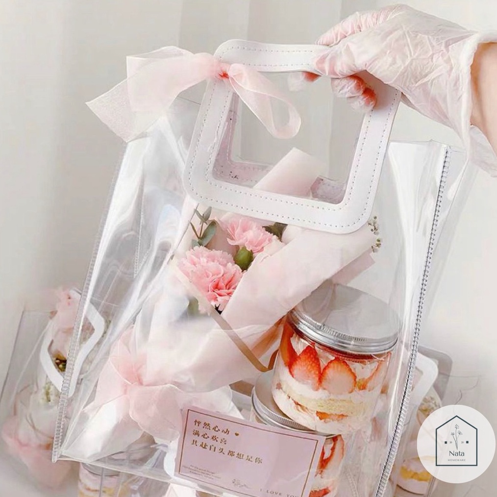 

PRODUK TREND NALA PVC BAG GOODIE BAG TAS HAMPERS TRANSPARAN PUTIH TAS LEBARAN SOUVENIR CANTIK TAS MIKA