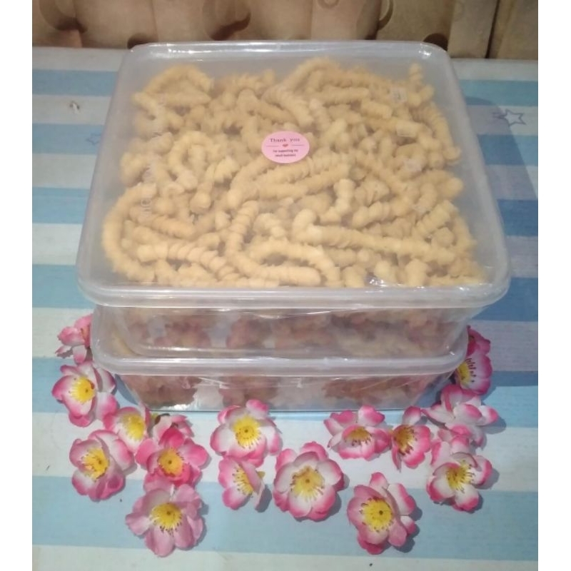 

camilan/snack ulat sutra gurih dan enak berat 1kg 2box