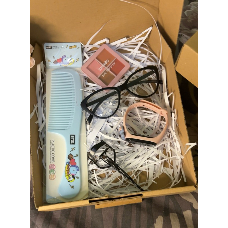 

kado hampers murah dan berkualitas cwe kamu pasti awto senang