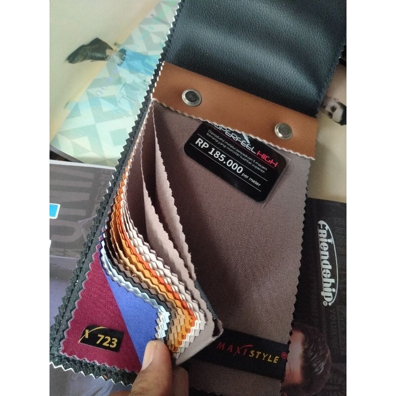 katalog contoh kain album mini superfeel high