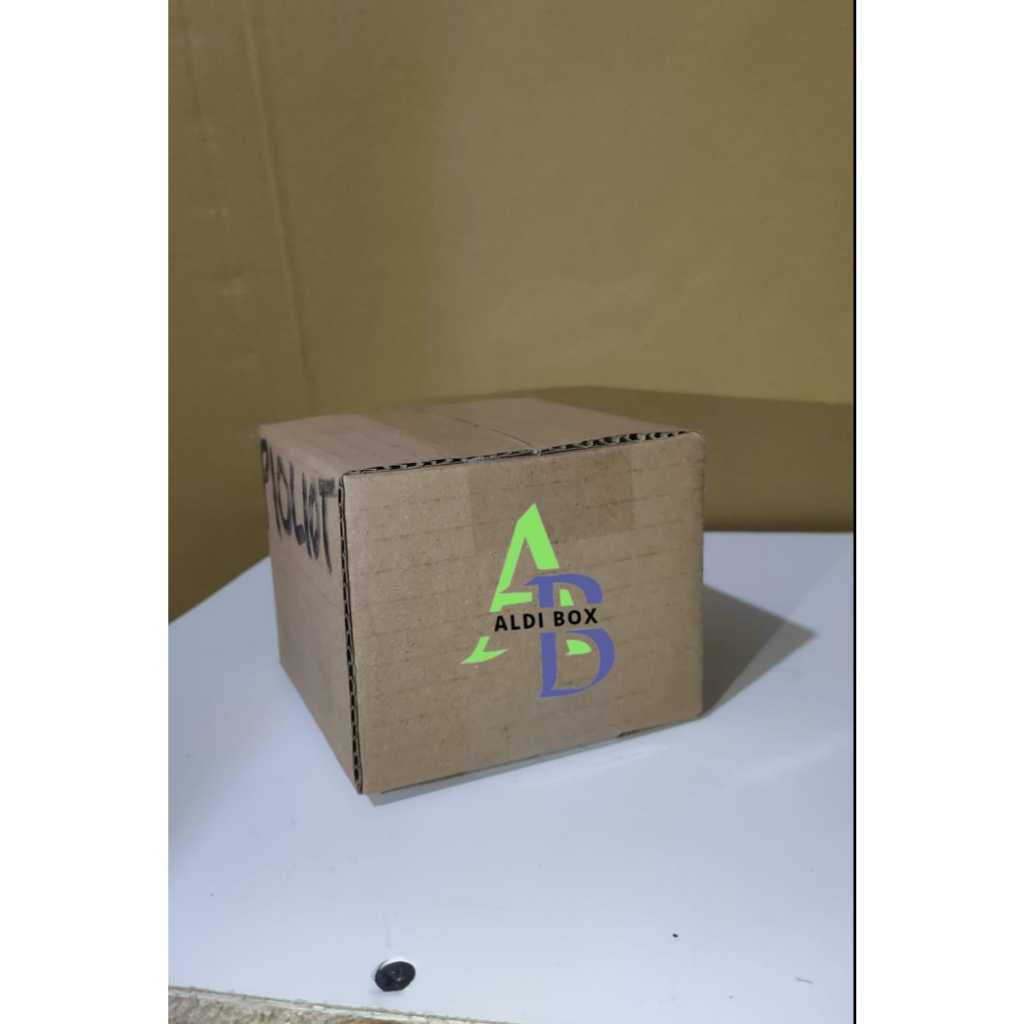 

Box packing polos ukuran 10x10x8 cm