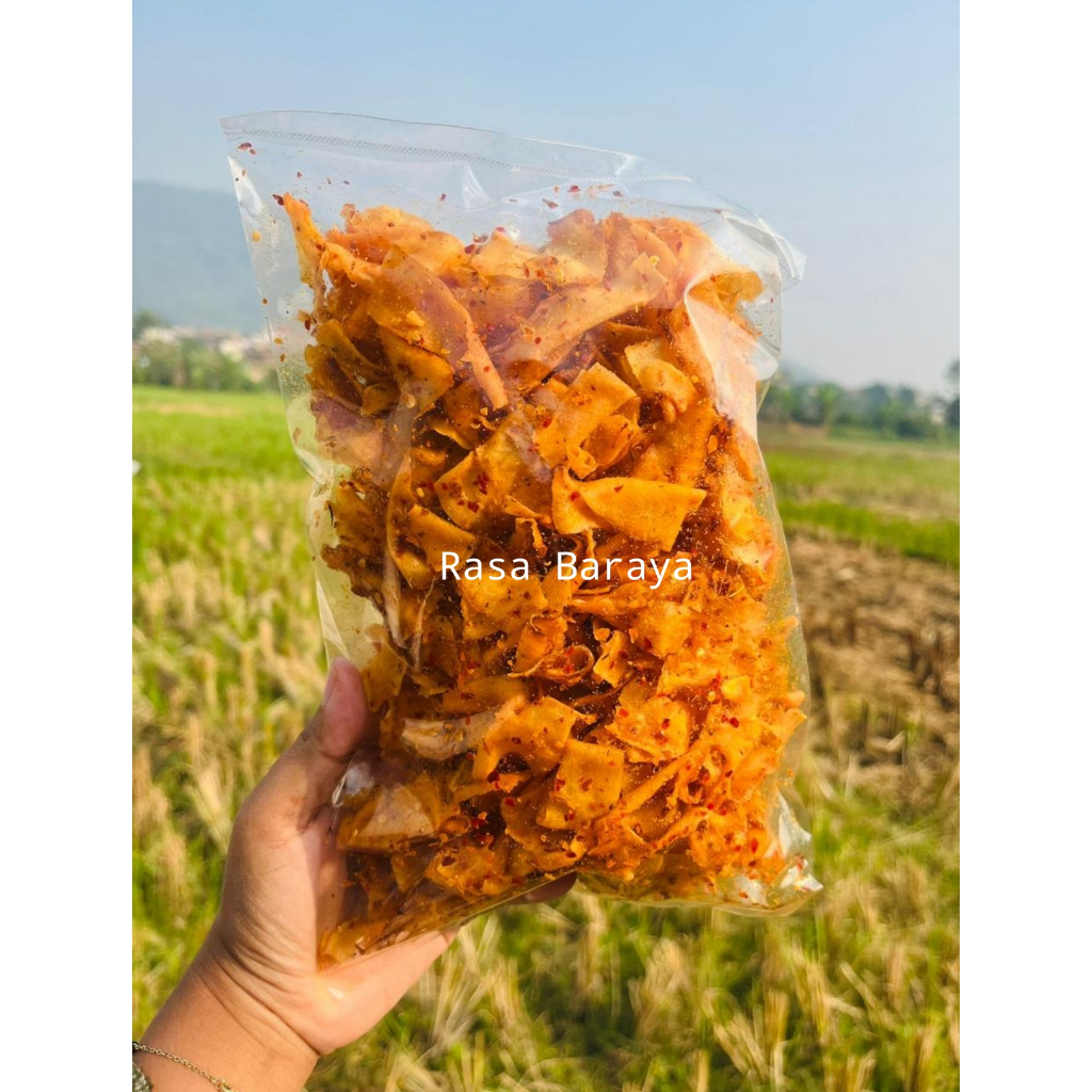 

Keripik Singkong Pedas Daun Jeruk 250Gr