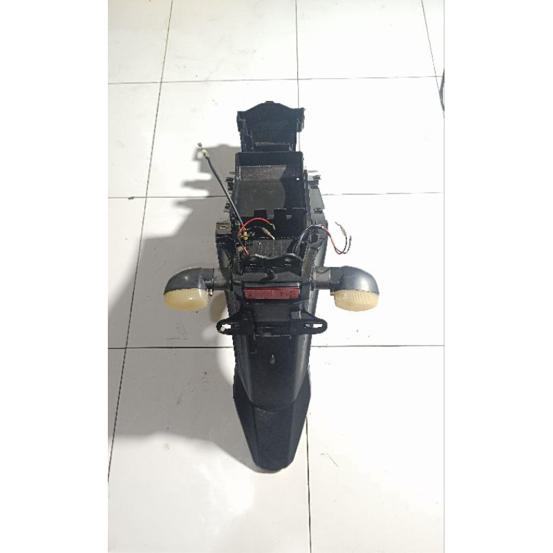 Spakbor Belakang+Sein Yamaha Vixion Old Original Copotan