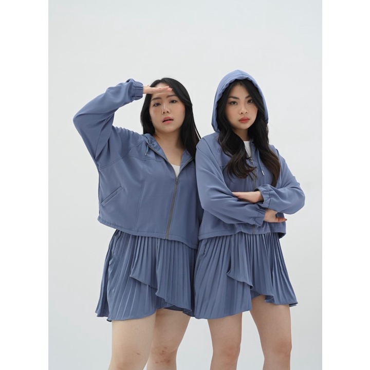 77 Airy Sports Jacket