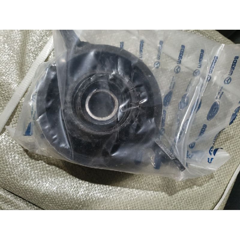 CENTER BEARING FORD RANGER 2.5