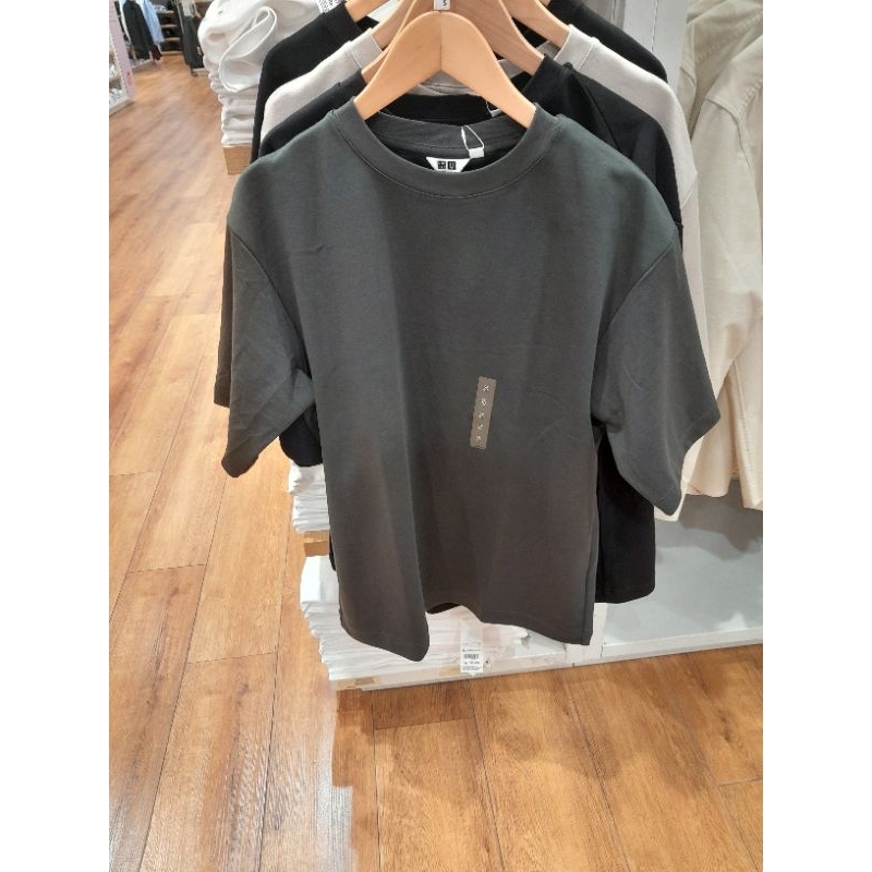 UNIQLO MAN ORI ASLI AIRSM SALE 80% Pria Wanita Couple Tshirt Kaos Polos U GARANSI TERMURAH READY