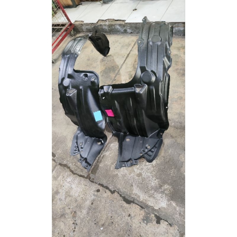 Liner fender innova / penahan lumpur Innova 2008-2014 / liner innova / liner inova