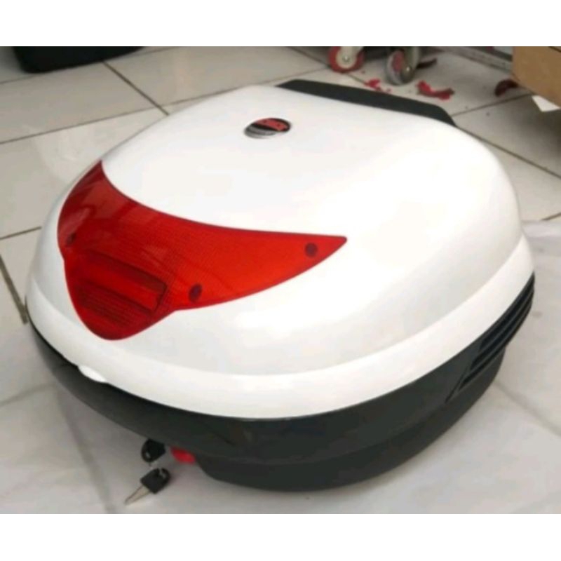Box Motor belakang KMI 688 Putih
