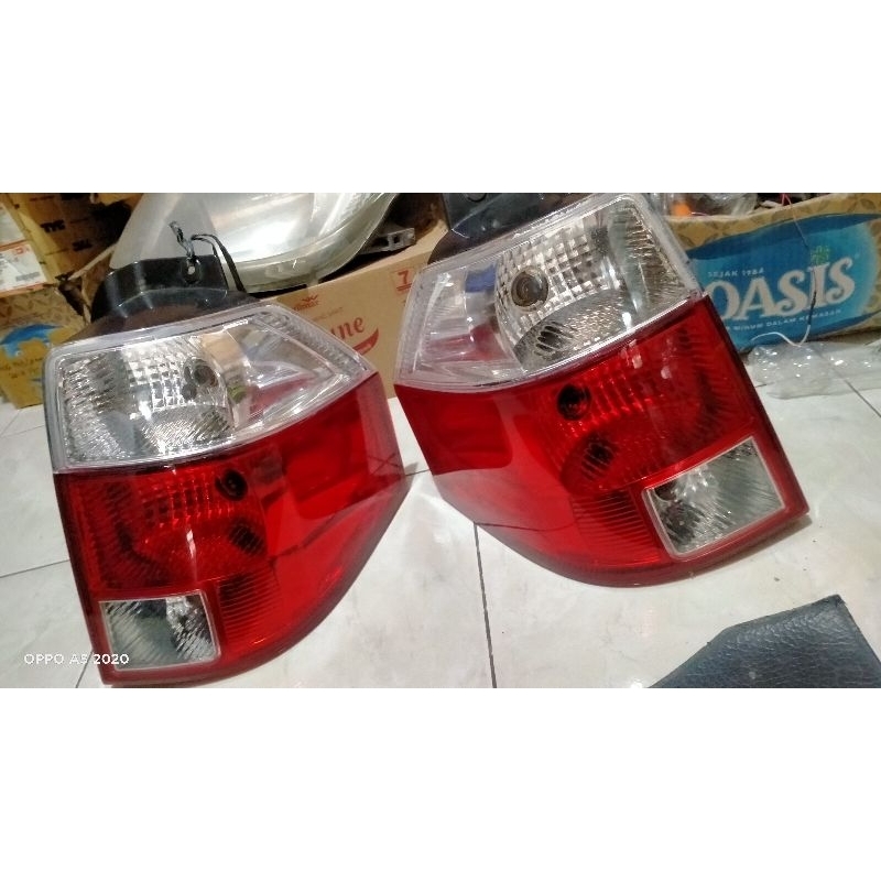 Lampu stop APV arena