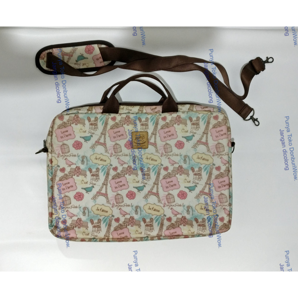 (Preloved) Tas selempang laptop import merk Uma hana Zaka ┃ Uma Hana Zakka ┃ tas laptop waterproof