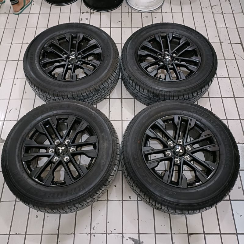 Velg Mobil Second Oem Pajero Oxford Ring 18 pcd 6x139.7 + Ban 265 60 R18