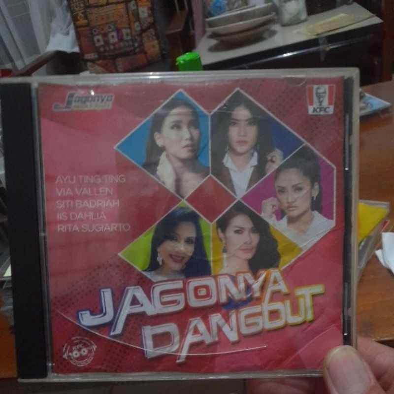 cd musik keluaran kfc jagonya dangdut minus cover lecek (CD346)