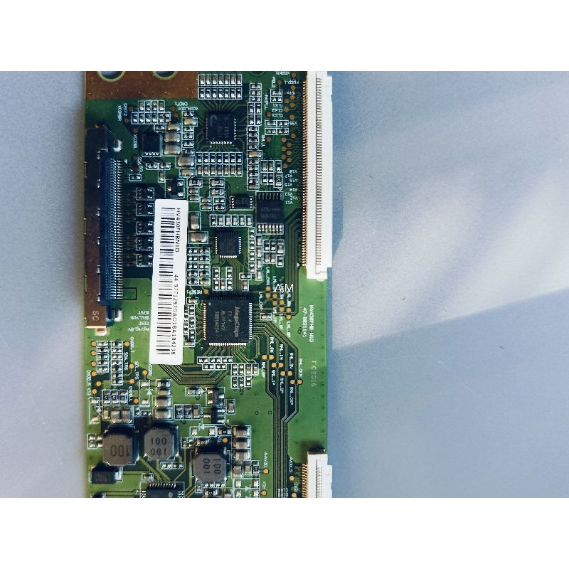 Y CON TV SMART LG 43LM5700