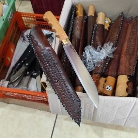 Pisau Dapur Lokal Besar Sarung Imitasi Kulit