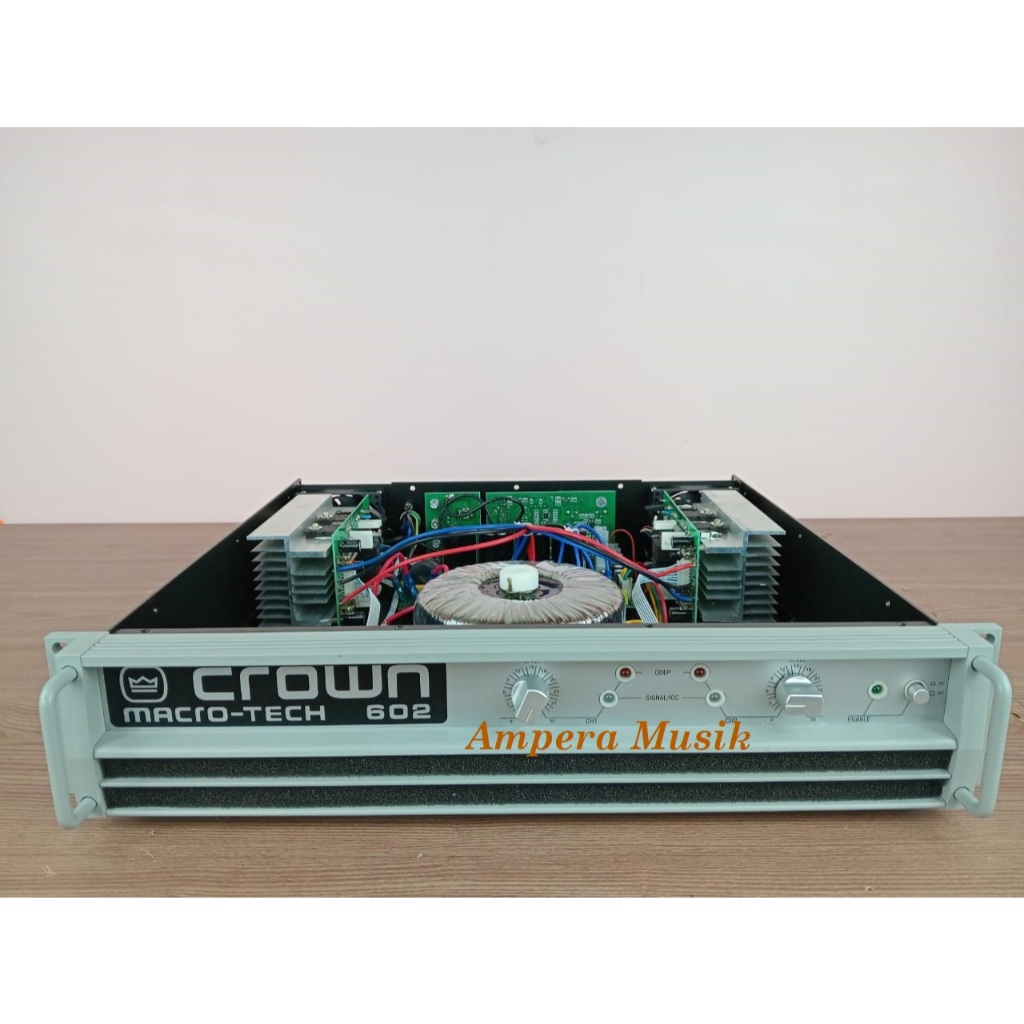 Power Amplifier Crown 602 MACROTECH 602 Macro Tech 602