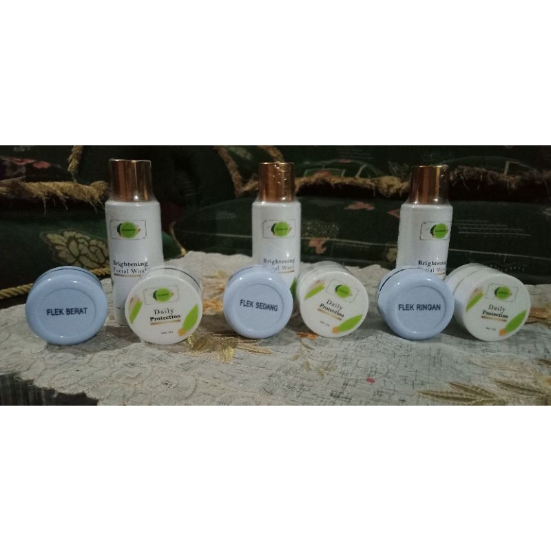 1 paket Global Health krim khusus flek hitam membandel & menahun parah( flek berat, sedang dan ringa