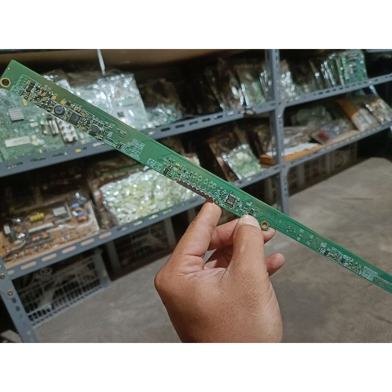 TIKON LCD TCON TICON PLD22D9500E TV POLYTRON PLD 22D9500E