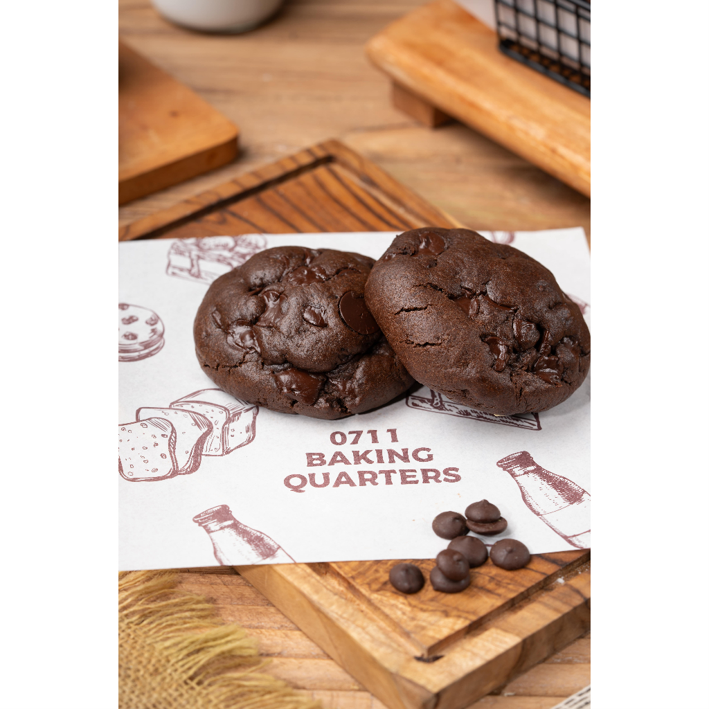 

Devil's Temptation - Intense Dark Chocolate Soft Cookie by 0711 Baking Quarters