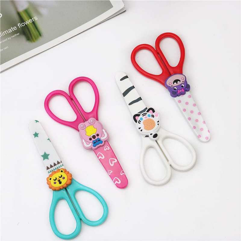 

Gunting Animals Giraffe Tiger Hippo Aesthetic Stationary Alat Tulis